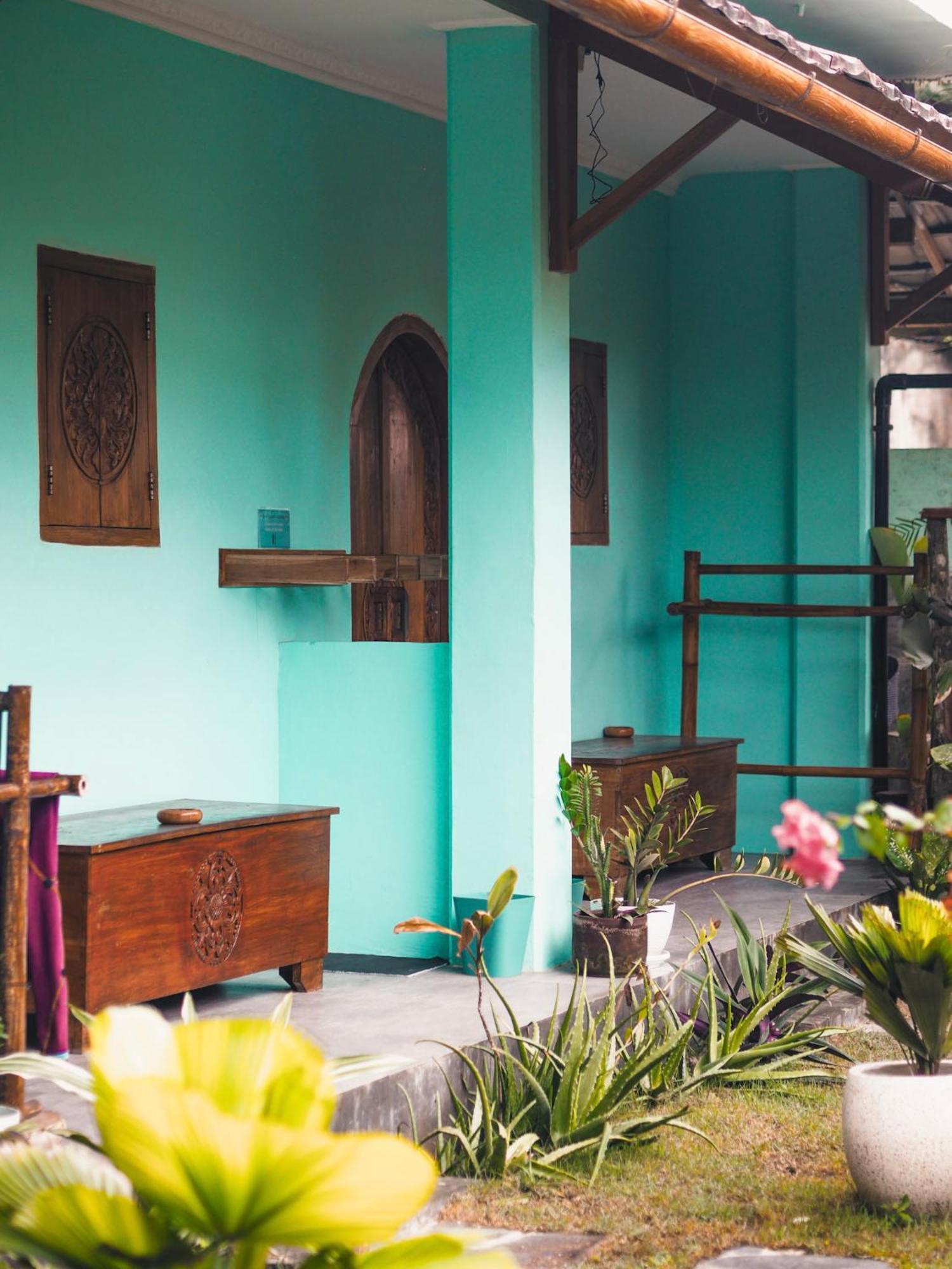 Secret Spot Surf And Stay Kuta  エクステリア 写真