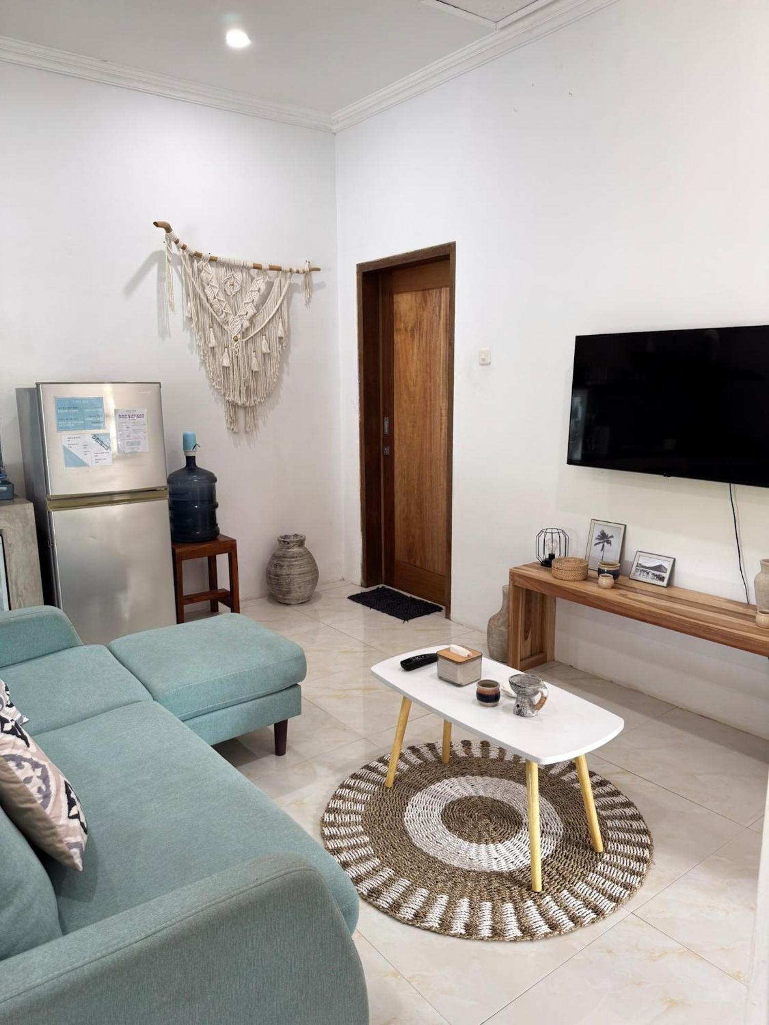 Secret Spot Surf And Stay Kuta  エクステリア 写真